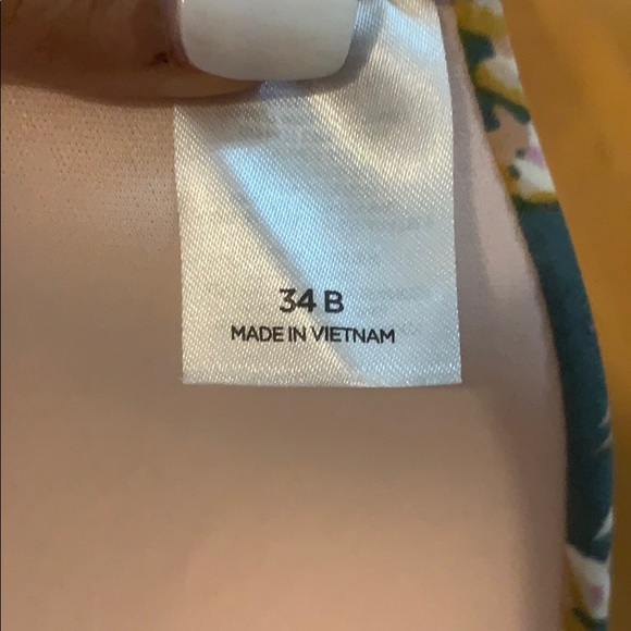 Pineapple bikini!! - Picture 6 of 7